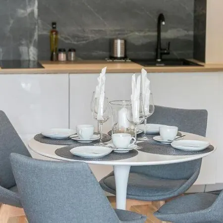 Apartamento With Swimming Pool, Terrace,
